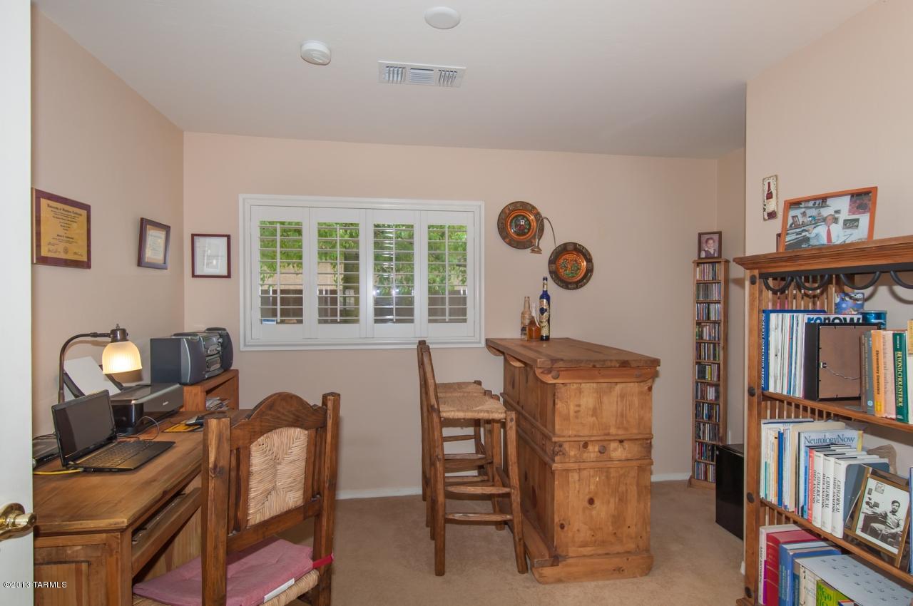 7632 W Granite Ridge Court