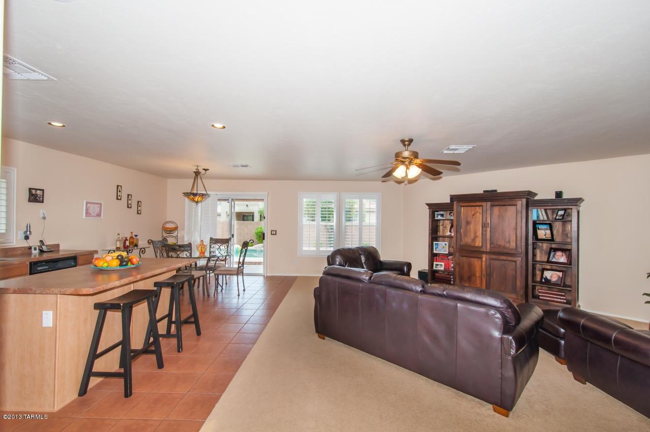 7632 W Granite Ridge Court