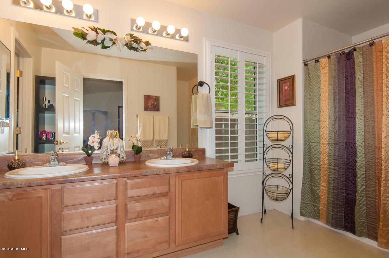 7632 W Granite Ridge Court