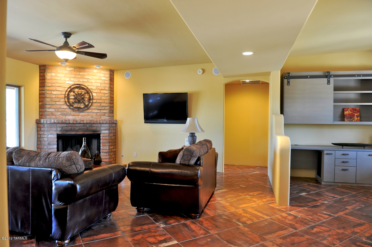 2670 W Cougar Canyon Trail