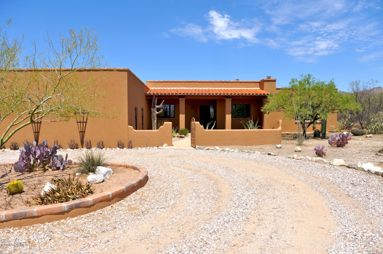 2670 W Cougar Canyon Trail