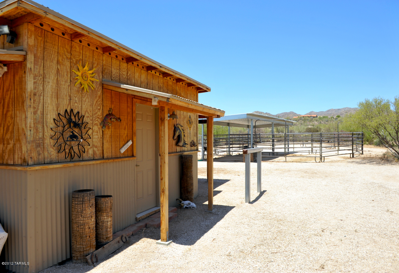 2670 W Cougar Canyon Trail