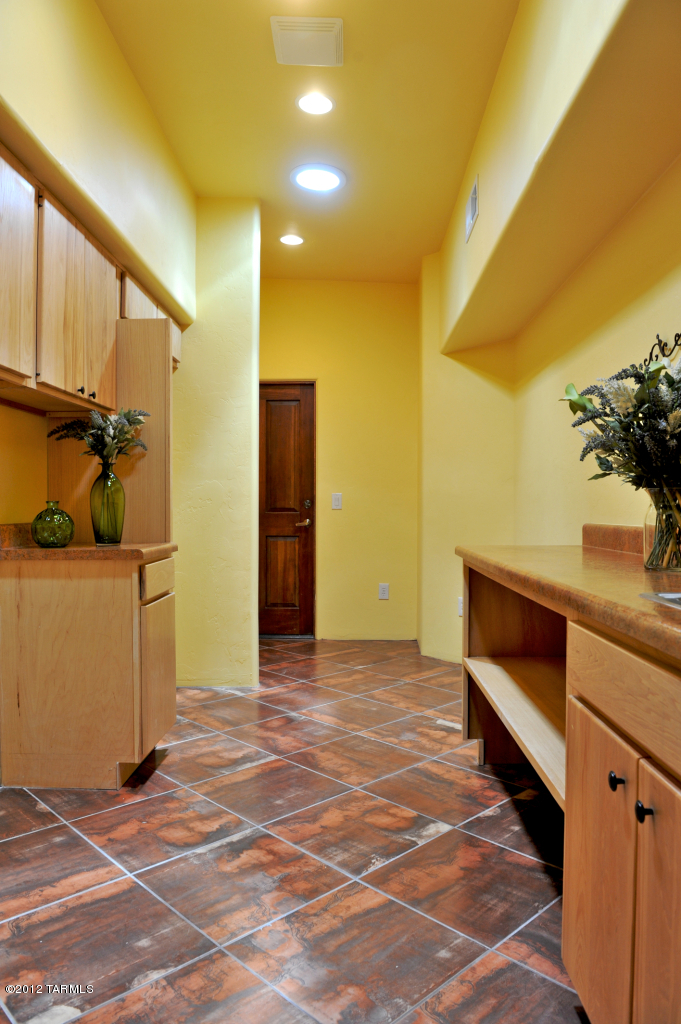 2670 W Cougar Canyon Trail