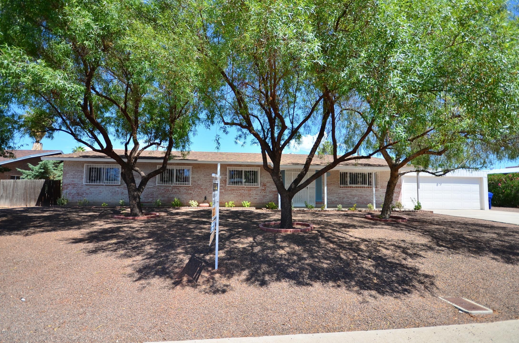 6015 E Hampton Street