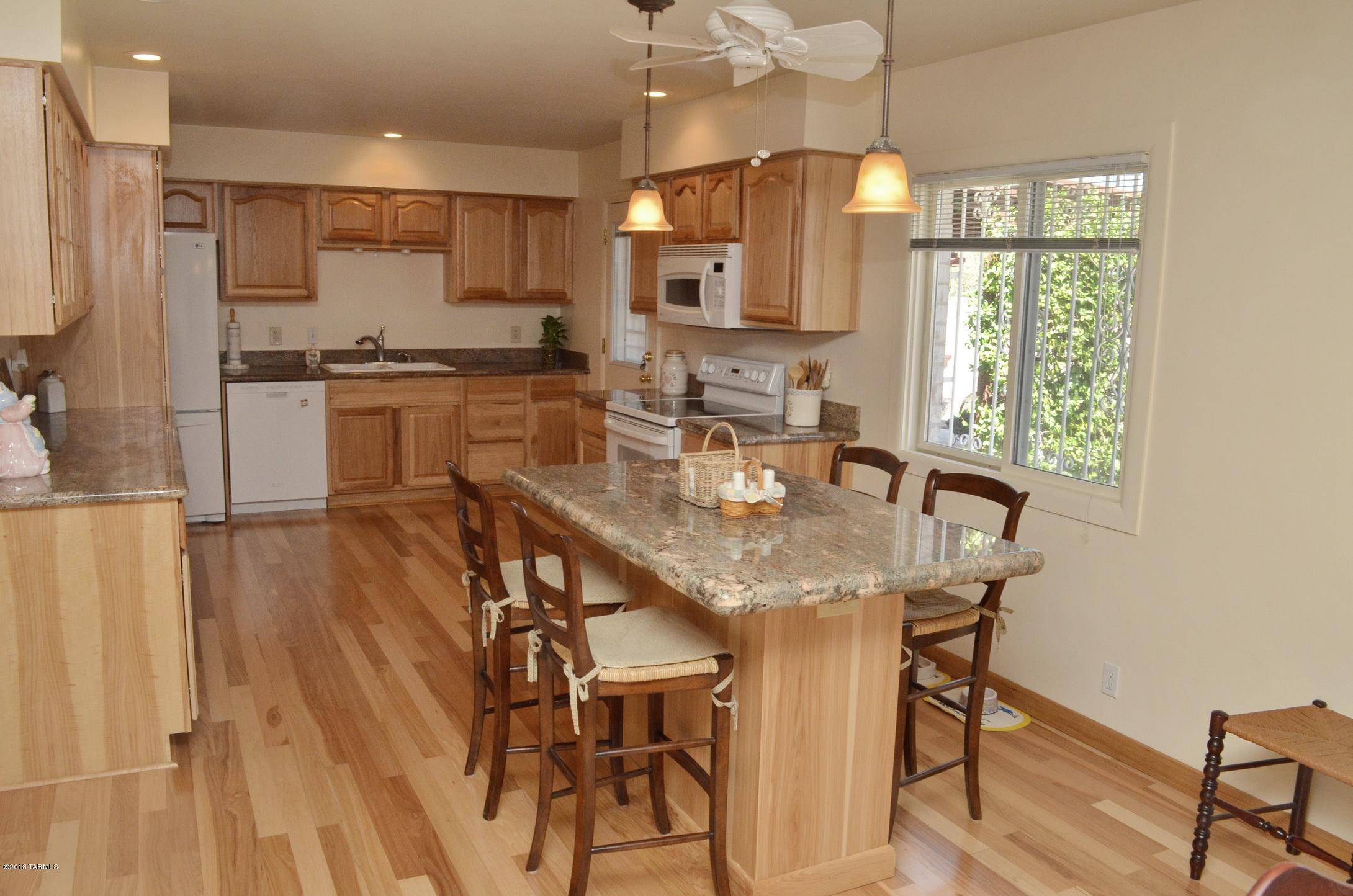 6015 E Hampton Street