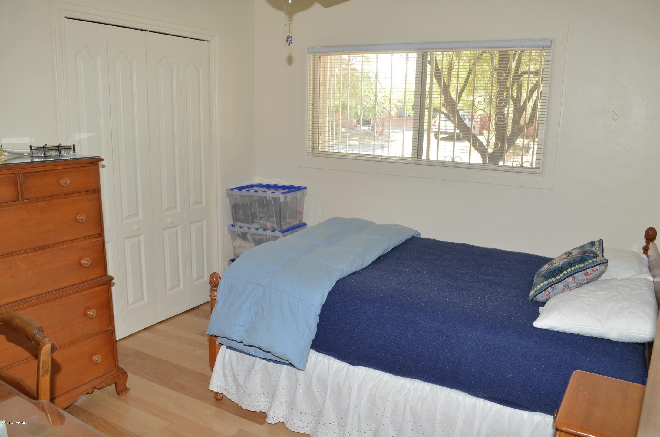 6015 E Hampton Street