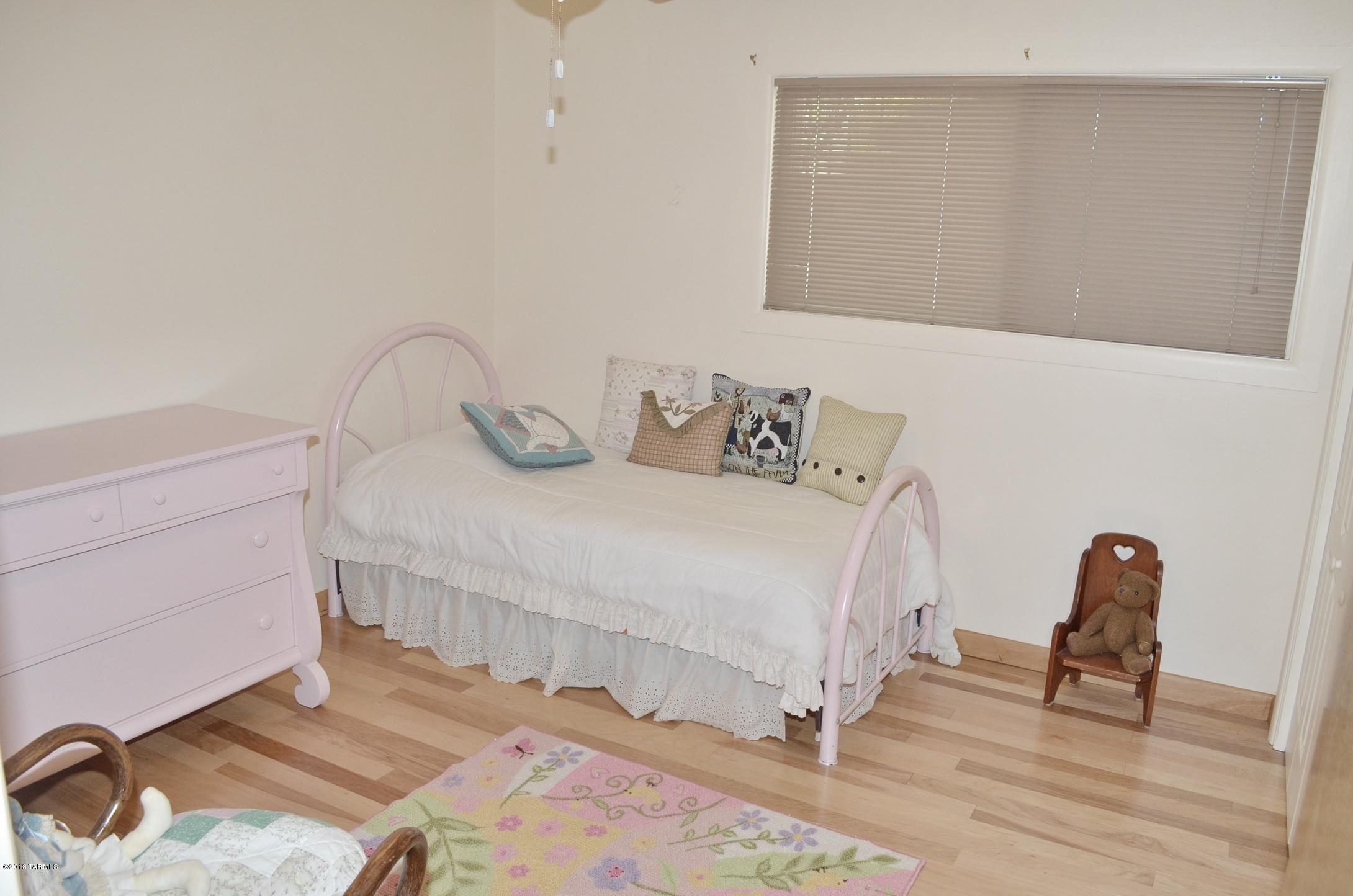 6015 E Hampton Street