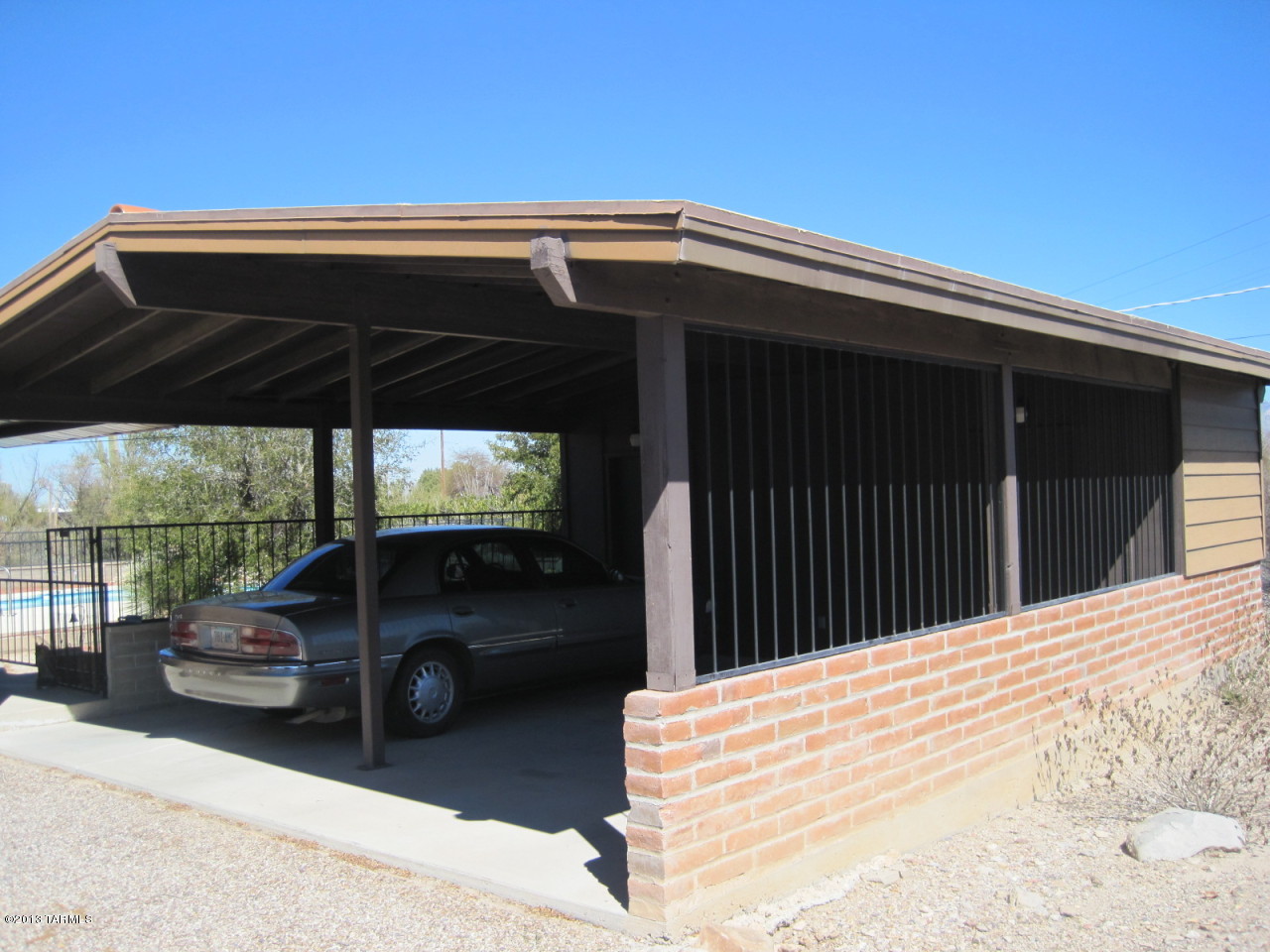 1631 N Blue Ridge Road