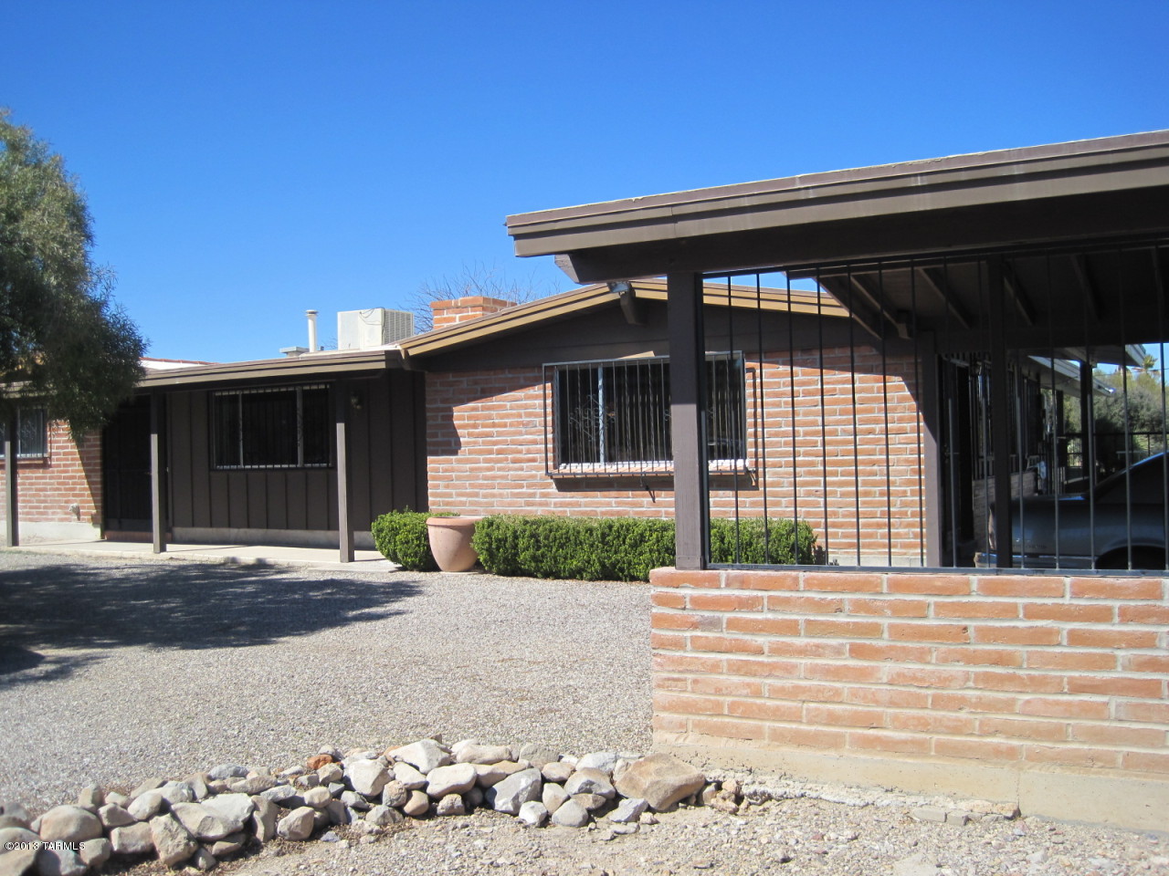 1631 N Blue Ridge Road