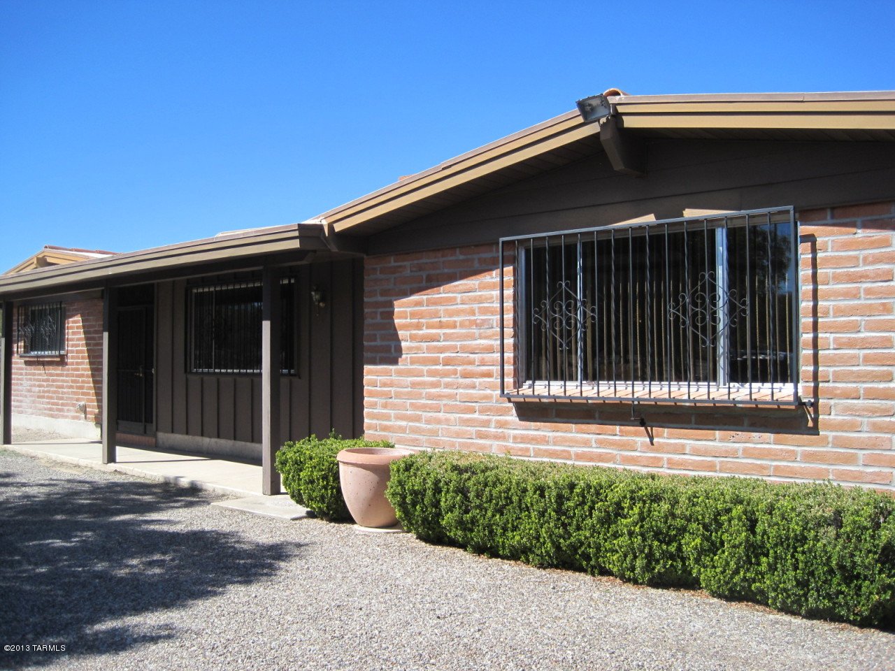 1631 N Blue Ridge Road