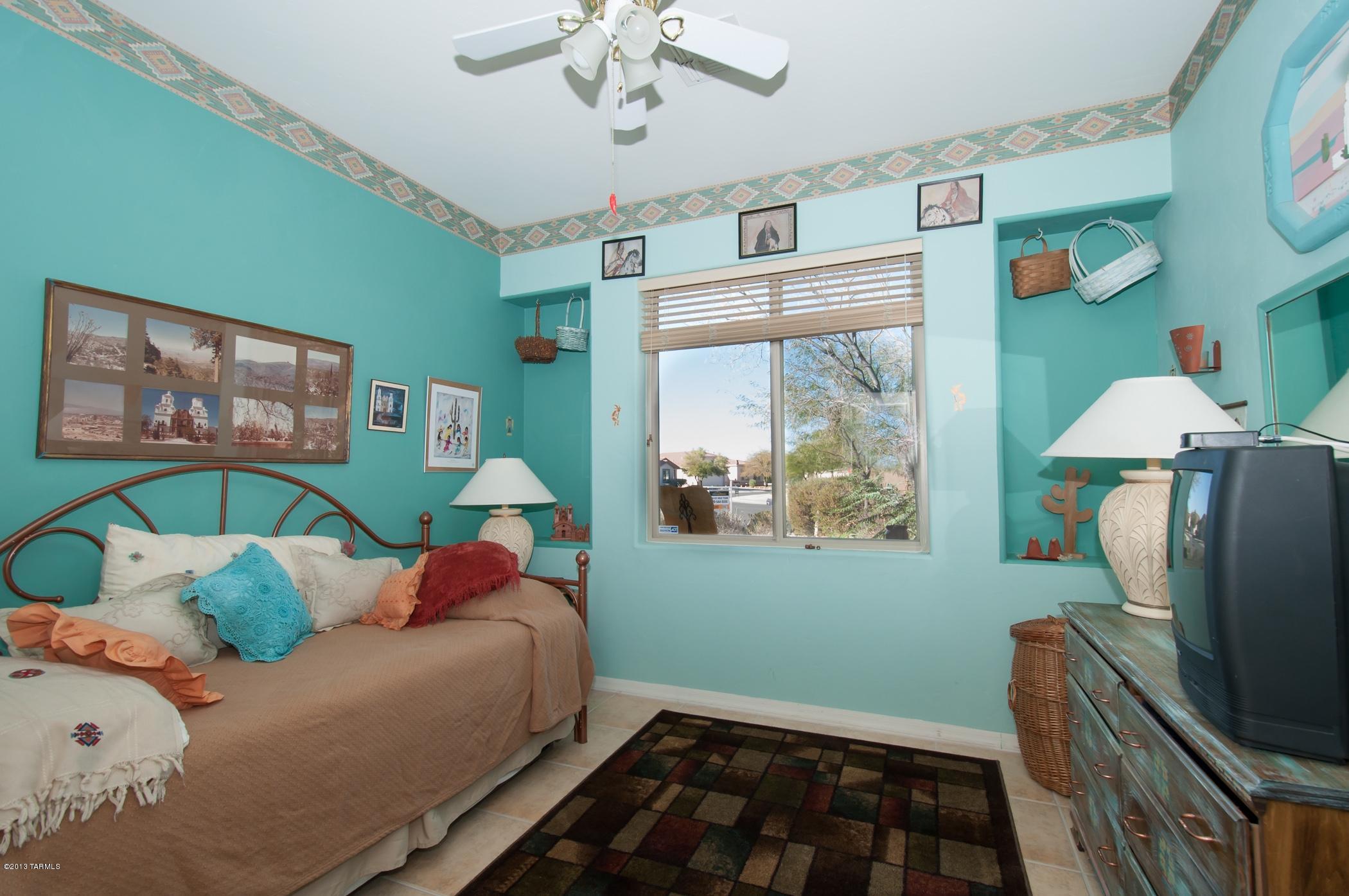 3528 N Tin Star Place