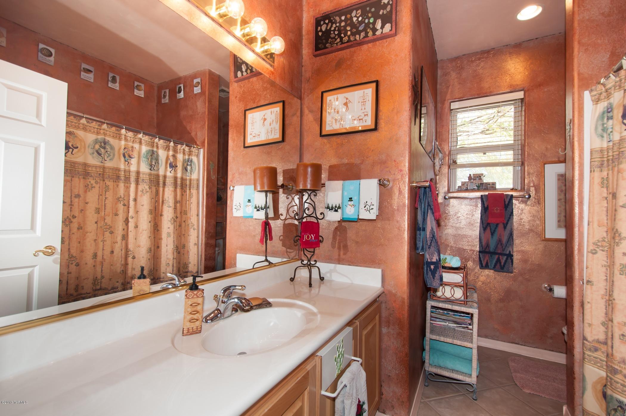 3528 N Tin Star Place