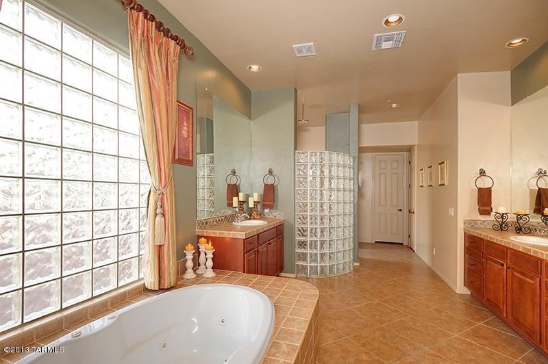 680 W Bright Canyon Drive