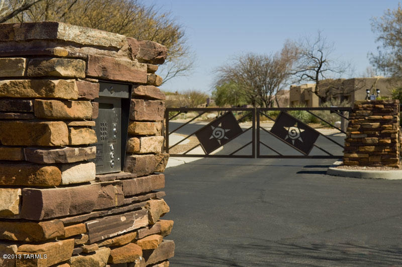 680 W Bright Canyon Drive