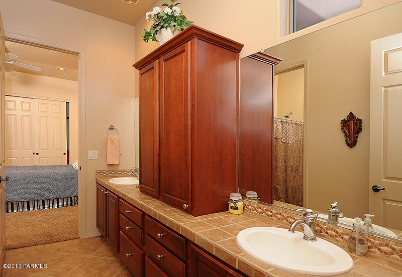 680 W Bright Canyon Drive