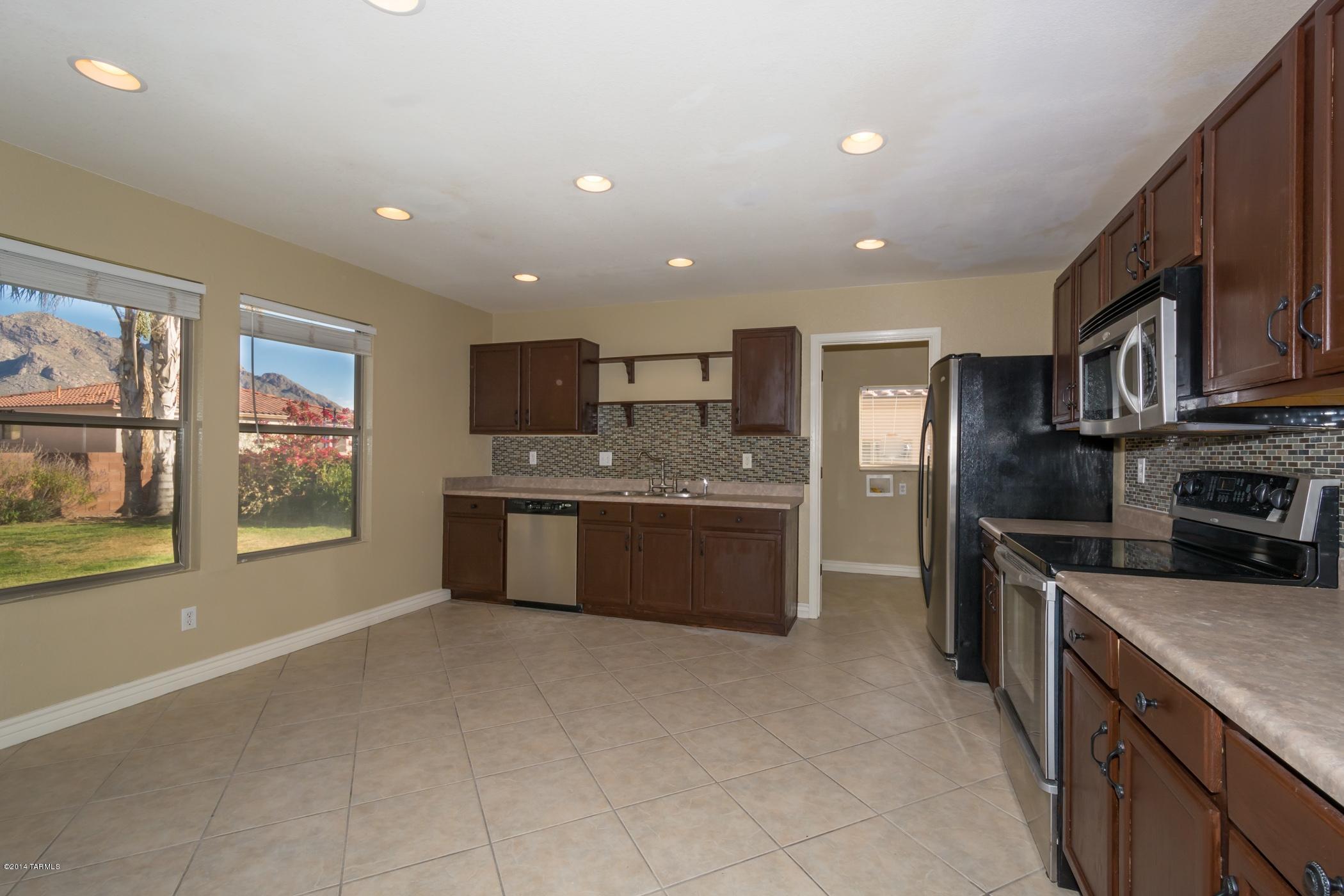 10236 N Nine Iron Drive