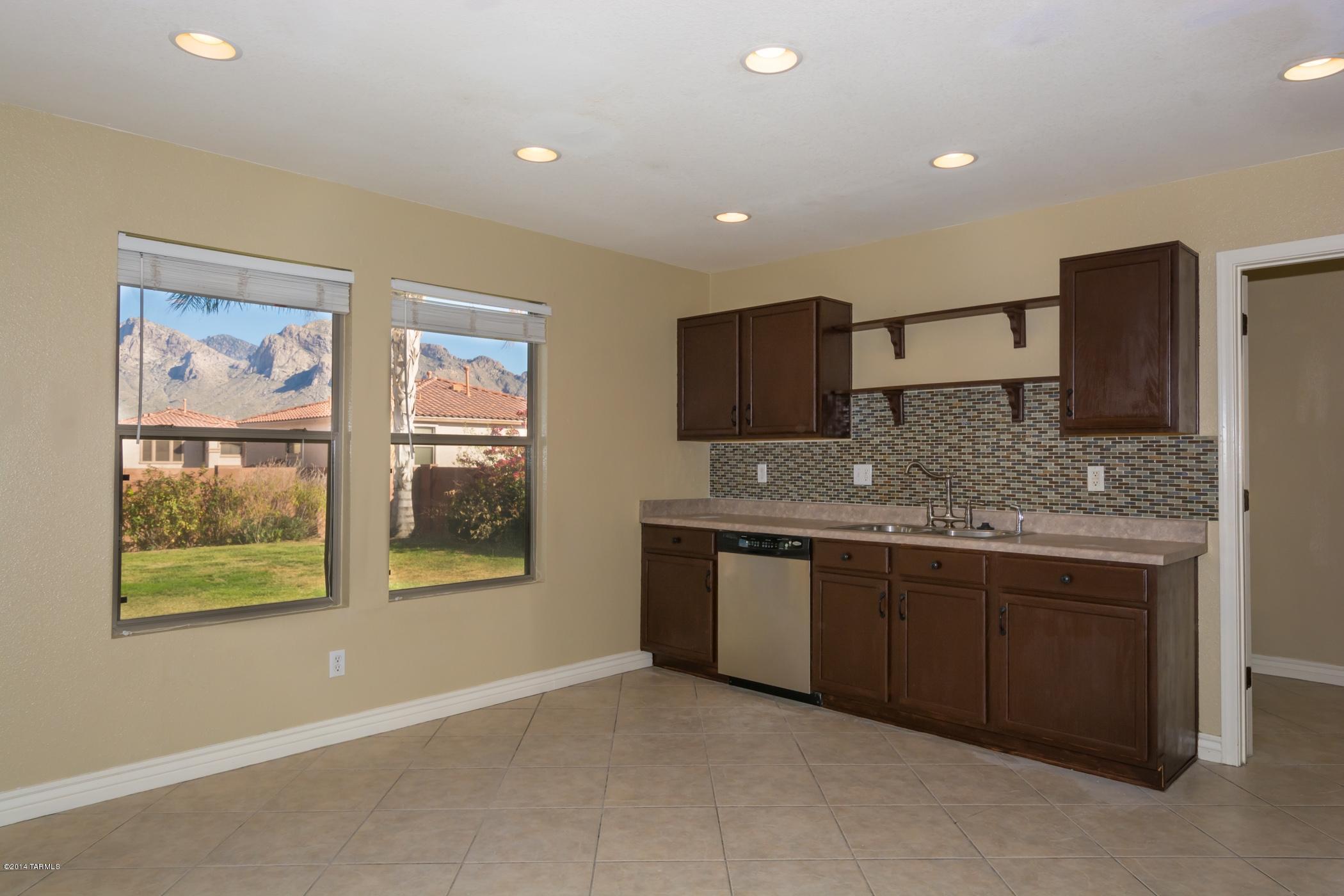 10236 N Nine Iron Drive