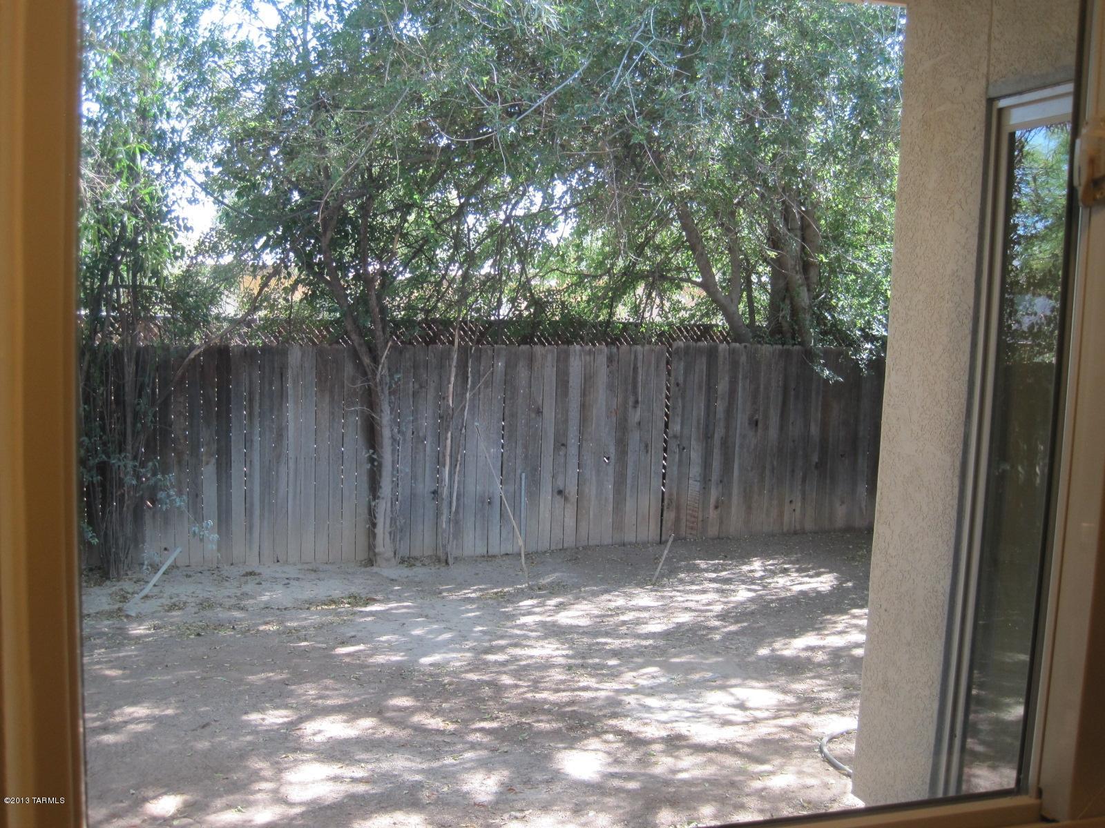 1936 N Frances Boulevard