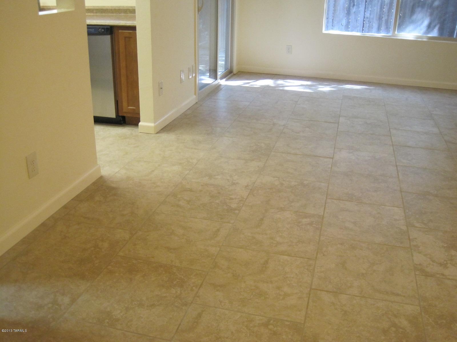 1936 N Frances Boulevard