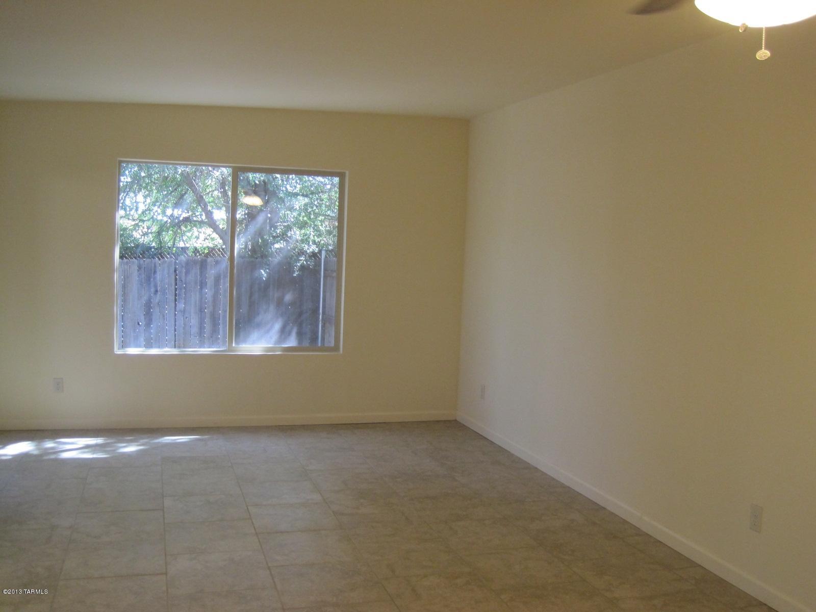 1936 N Frances Boulevard