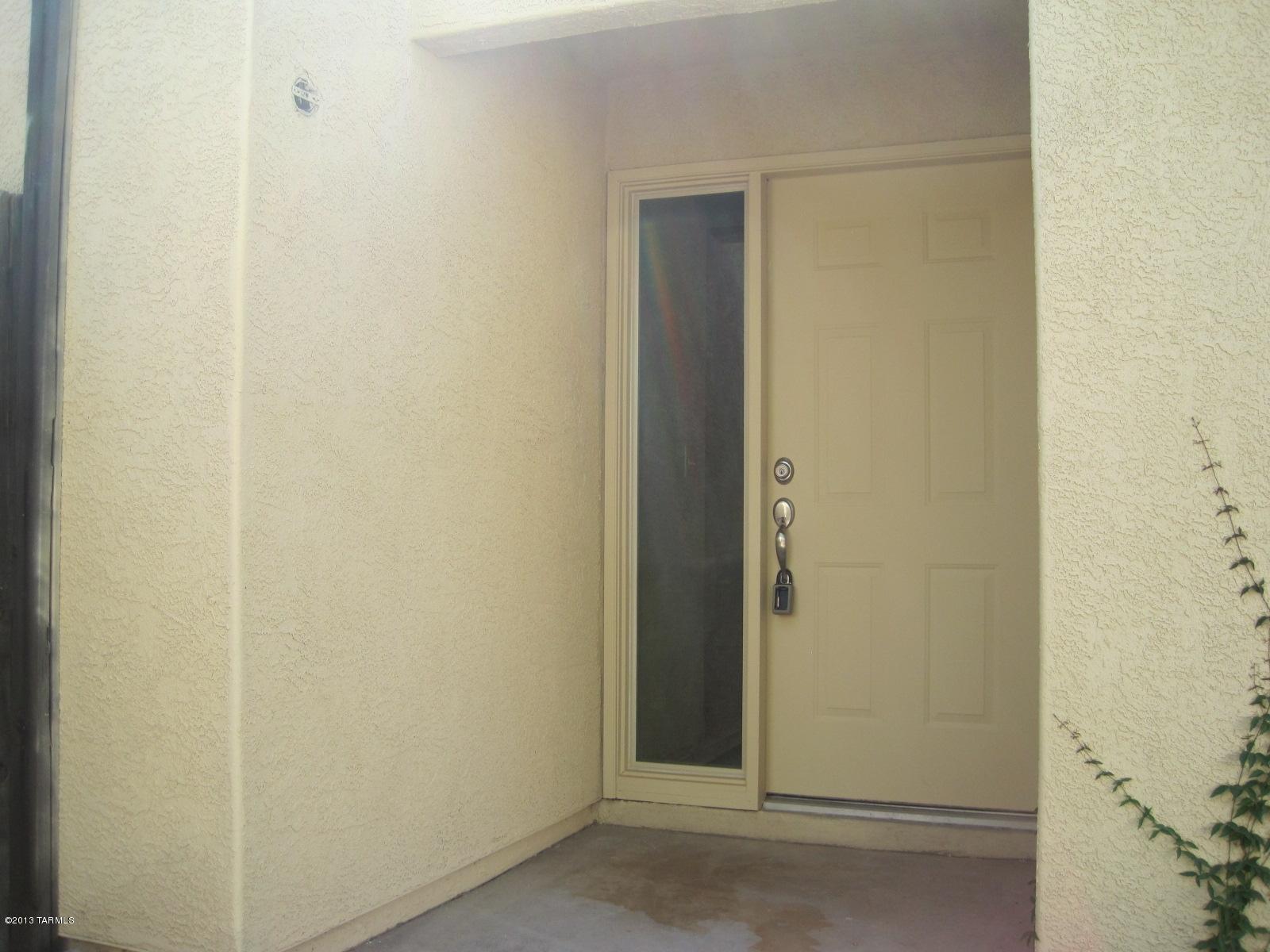 1936 N Frances Boulevard