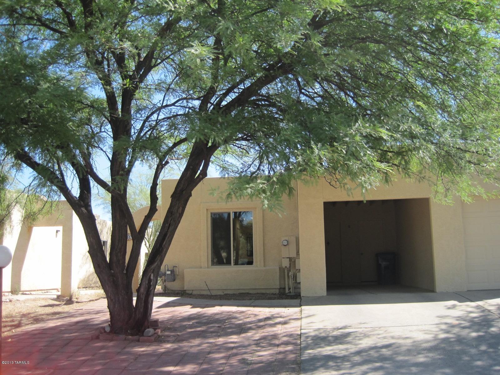 1936 N Frances Boulevard