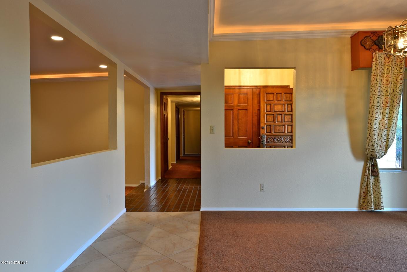 8421 E Fernhill Drive