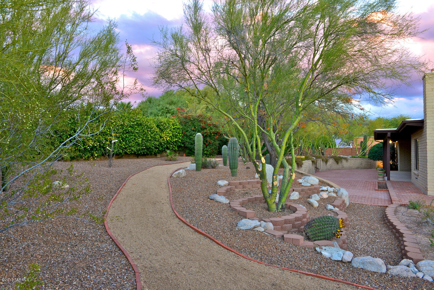 8421 E Fernhill Drive