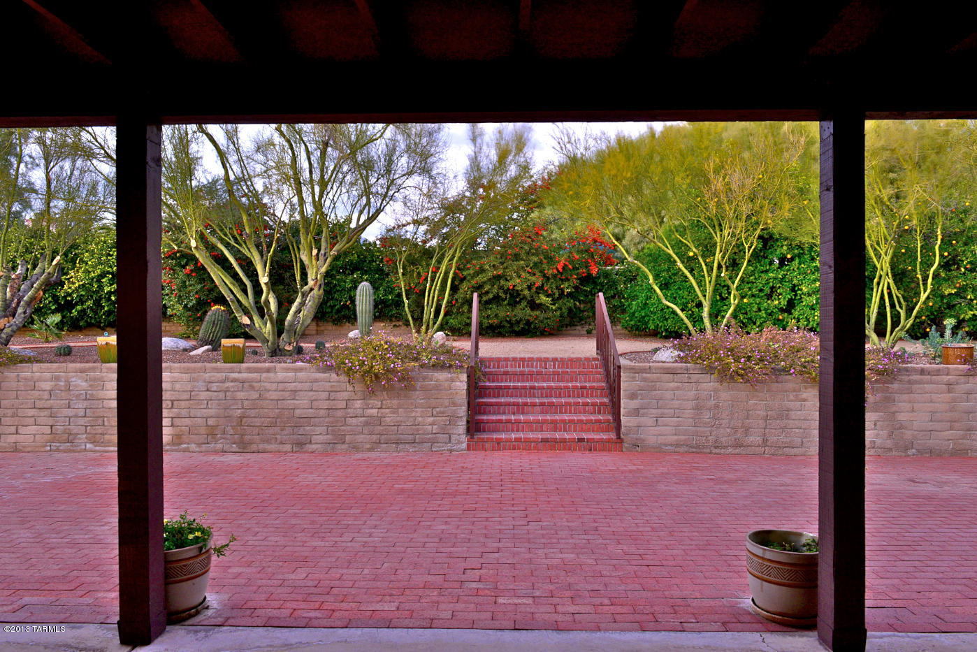 8421 E Fernhill Drive