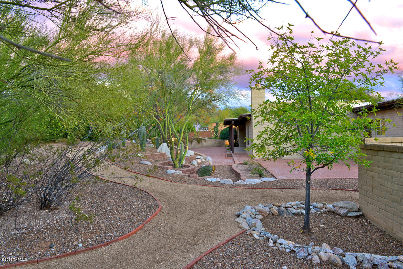 8421 E Fernhill Drive