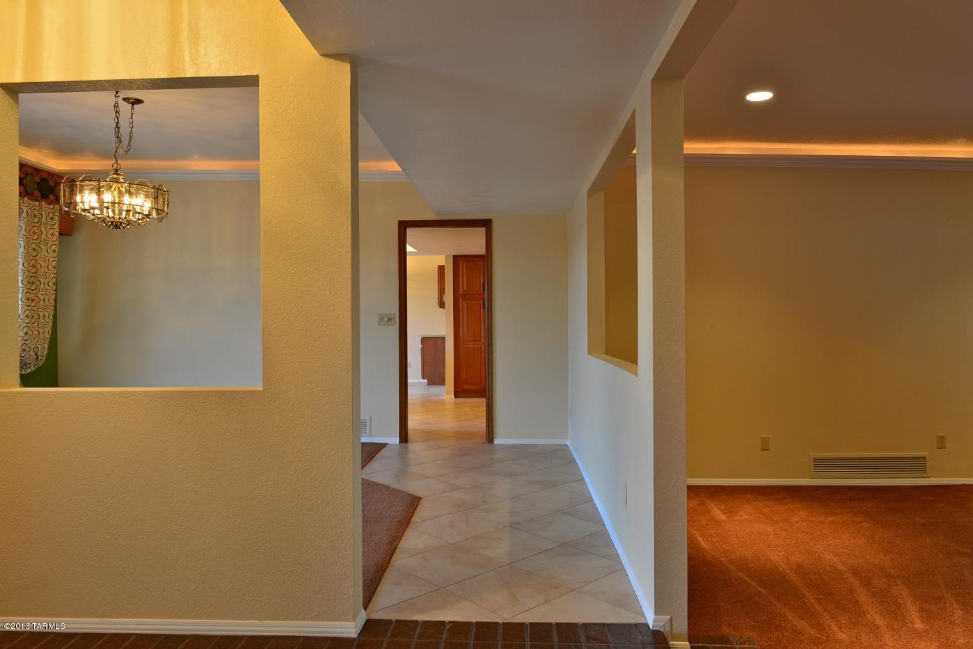 8421 E Fernhill Drive