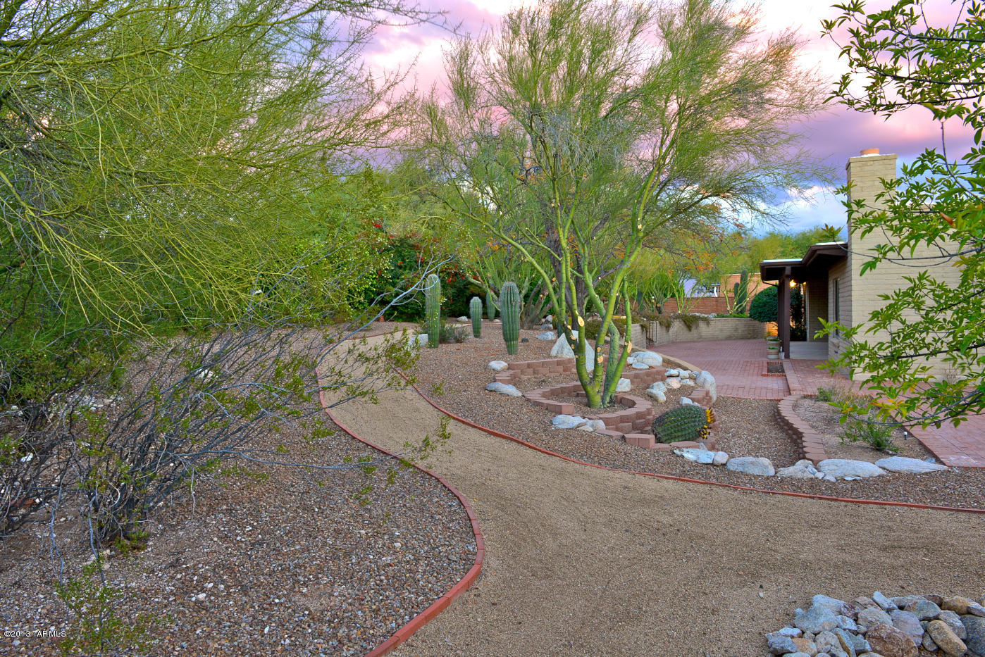 8421 E Fernhill Drive