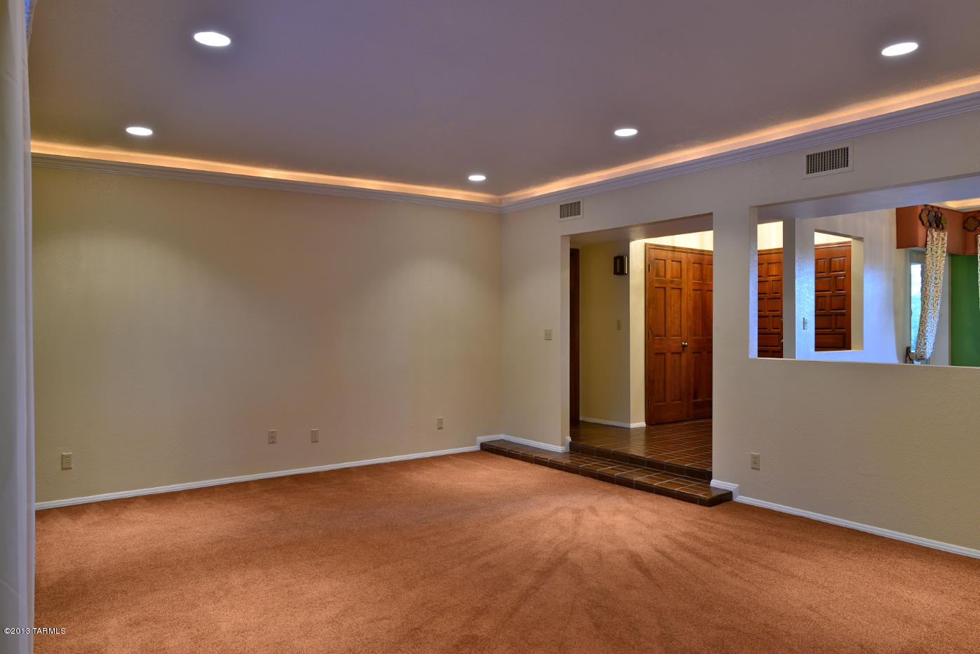 8421 E Fernhill Drive