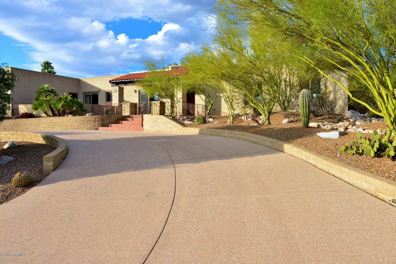 8421 E Fernhill Drive