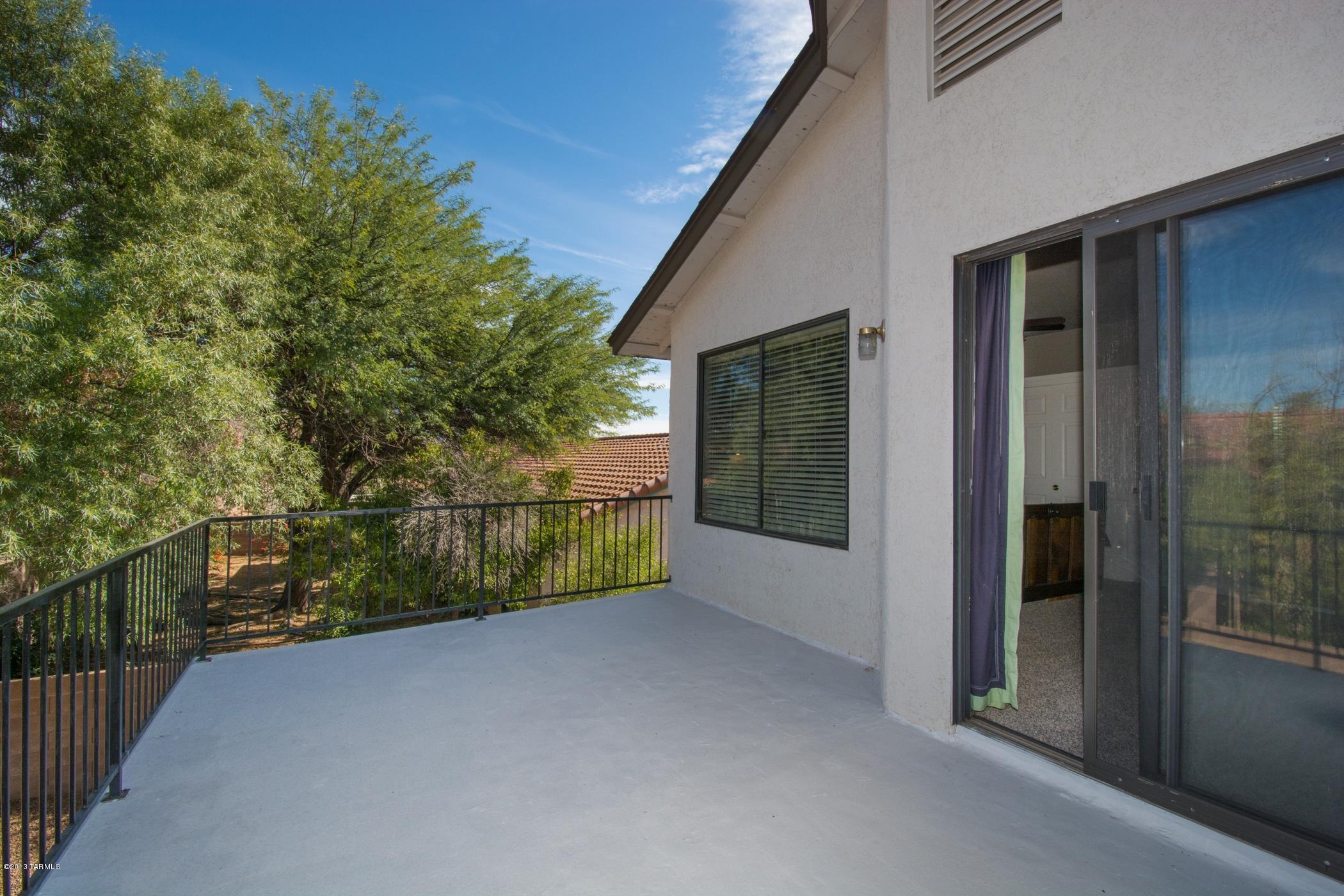 2640 W Camino Del Venegas