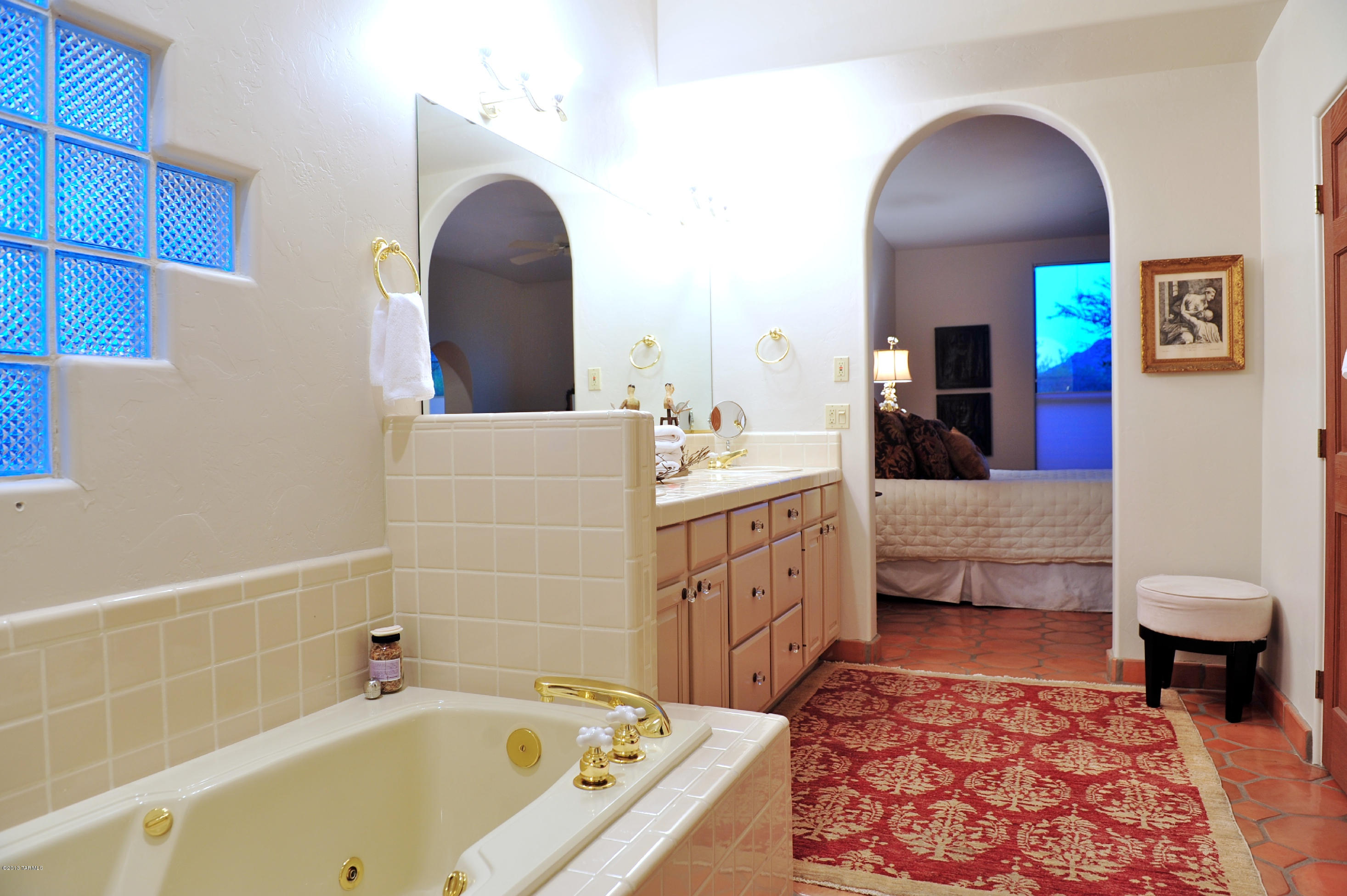 5732 N Camino Arturo