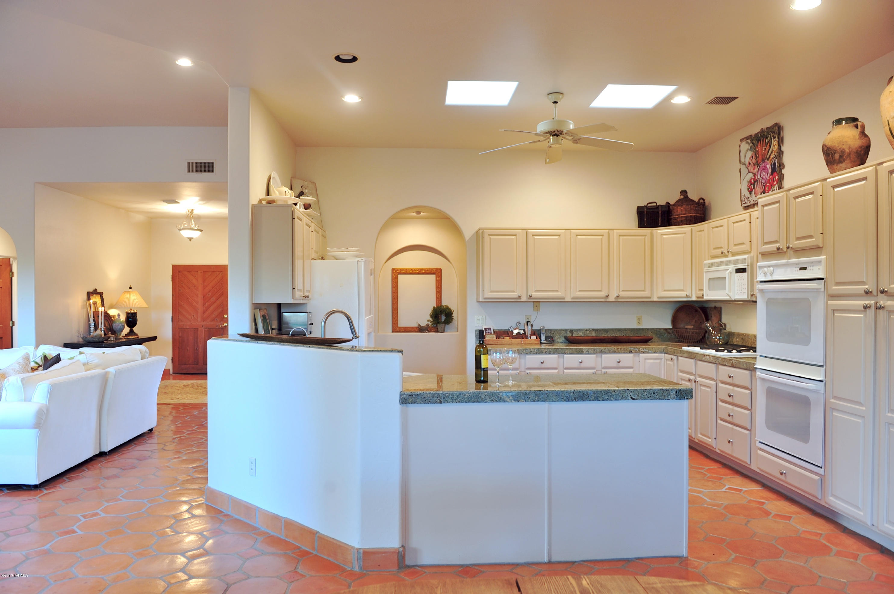 5732 N Camino Arturo