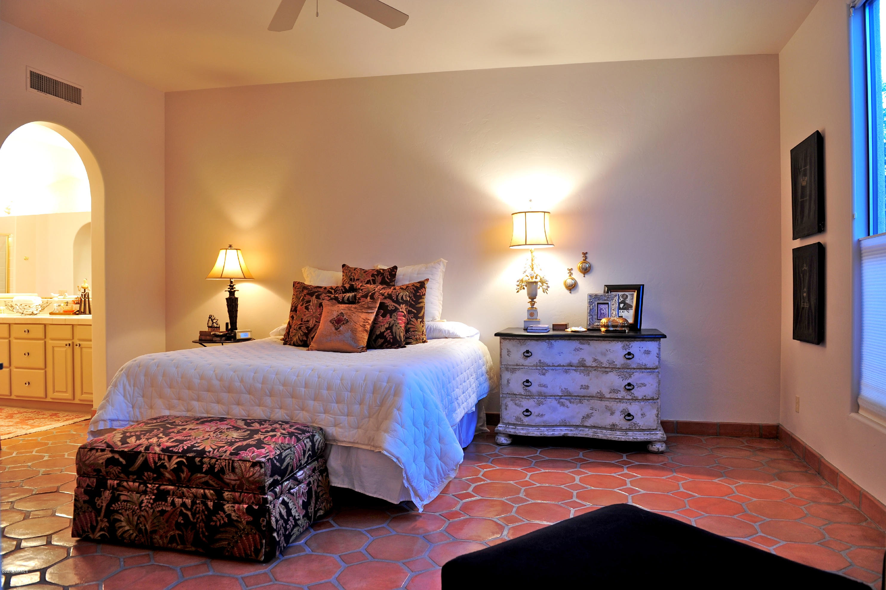 5732 N Camino Arturo