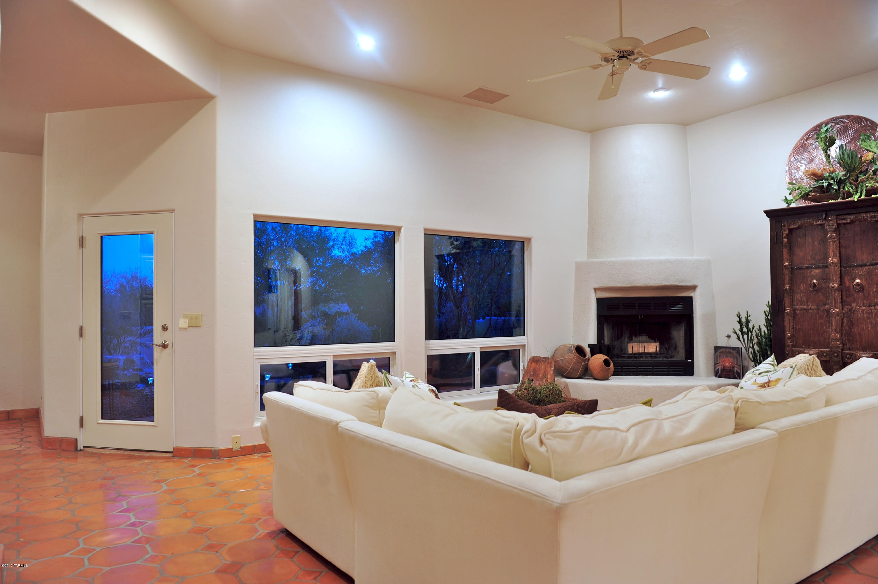 5732 N Camino Arturo