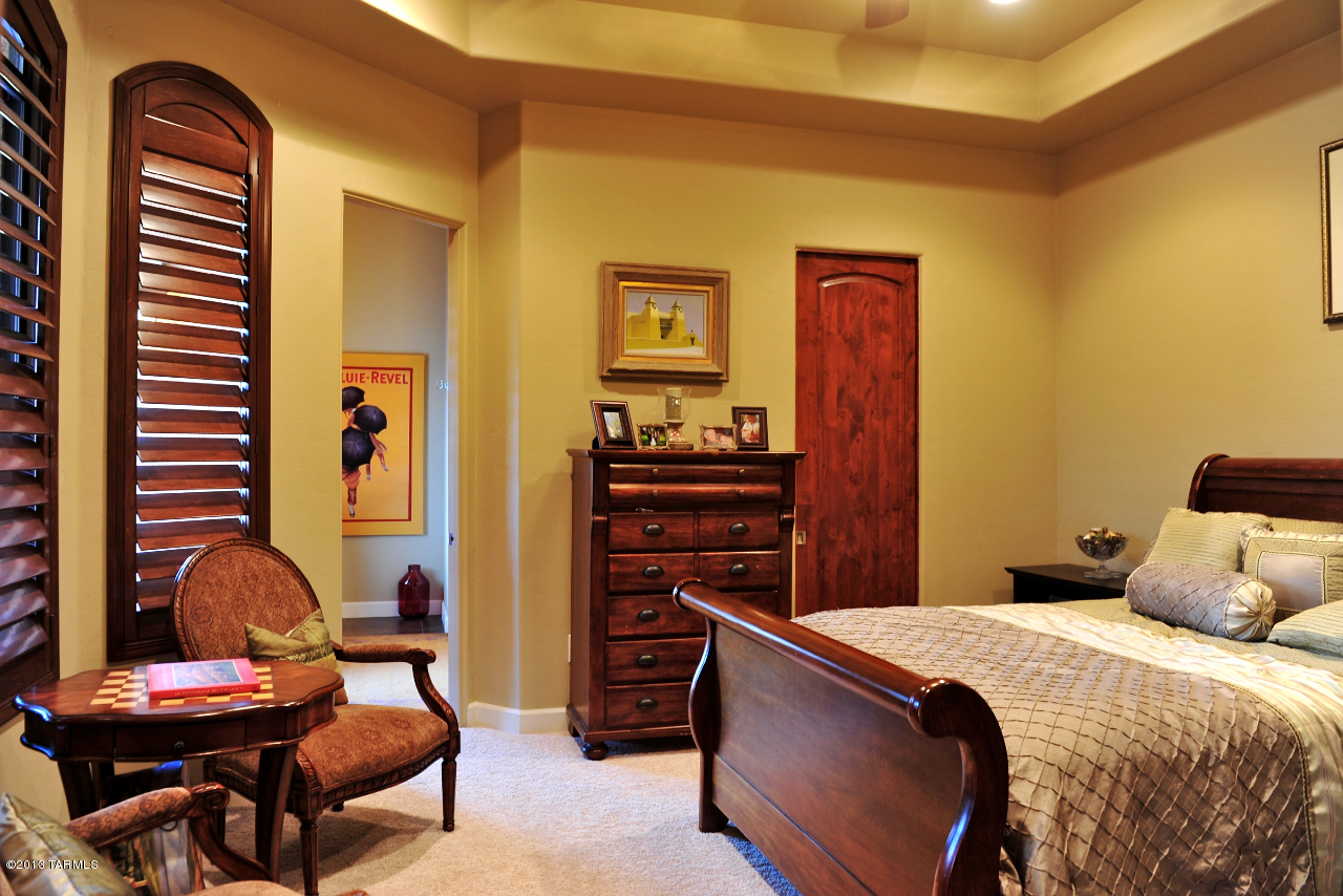 7598 N Mystic Canyon Drive