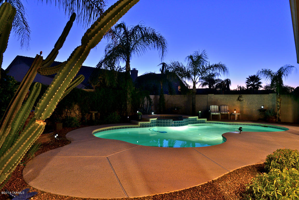 217 W Milbrae Springs Drive