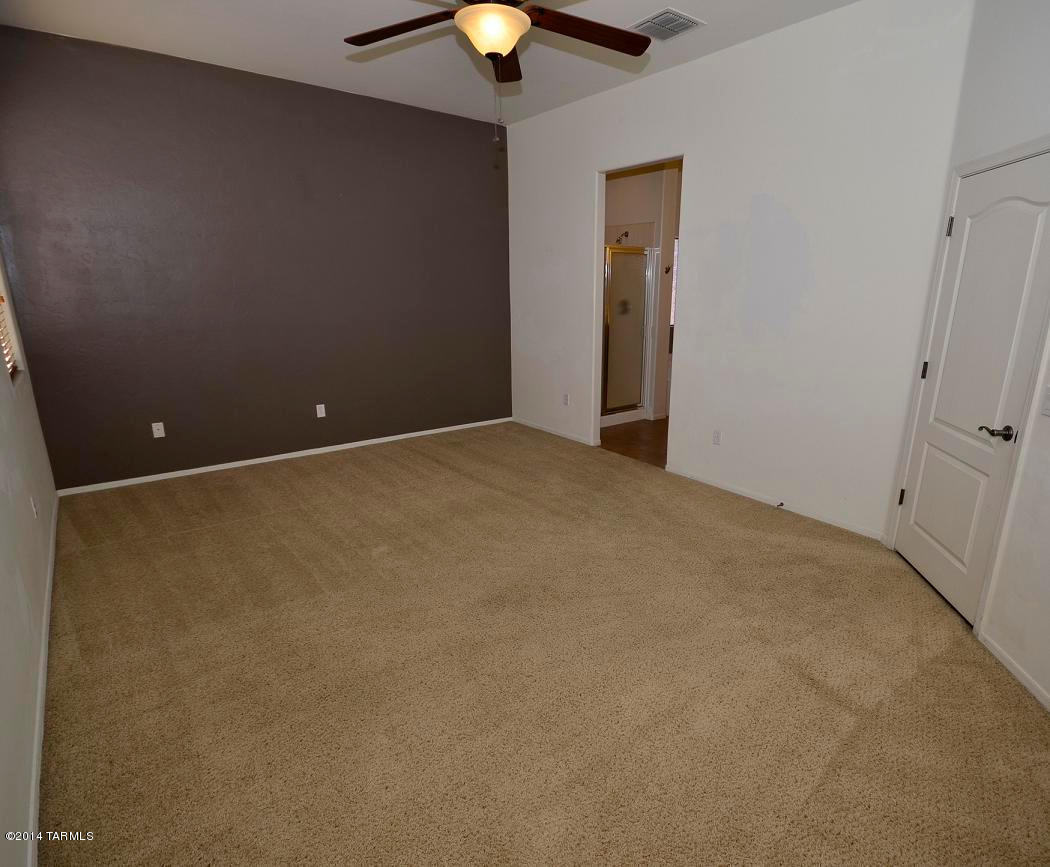 7117 W Autumn Gold Court