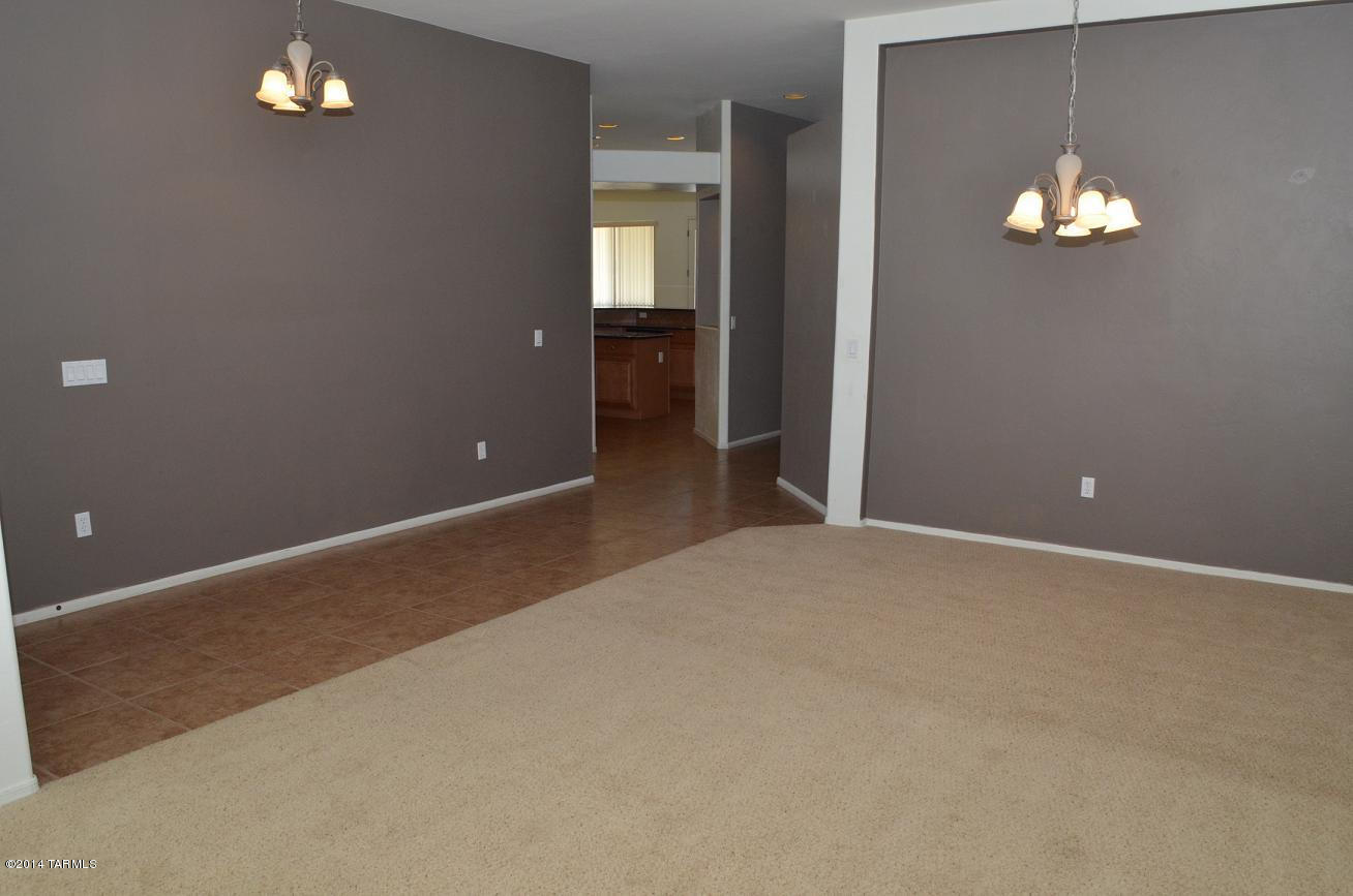 7117 W Autumn Gold Court