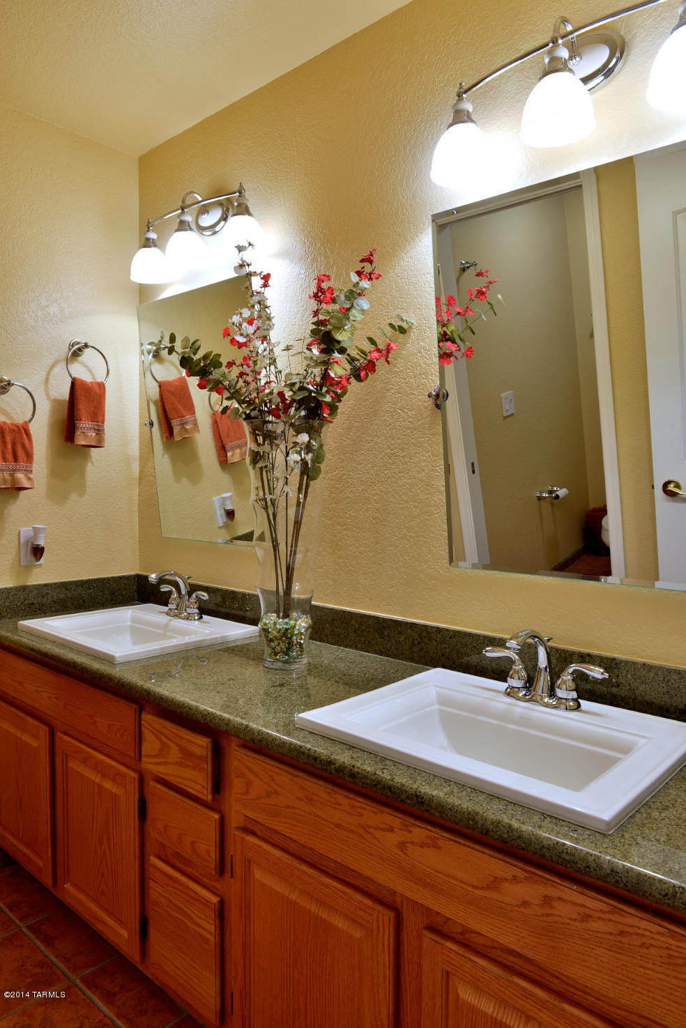 1548 W Sunridge Drive