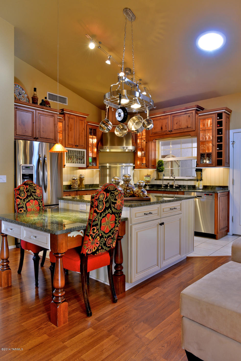 1548 W Sunridge Drive