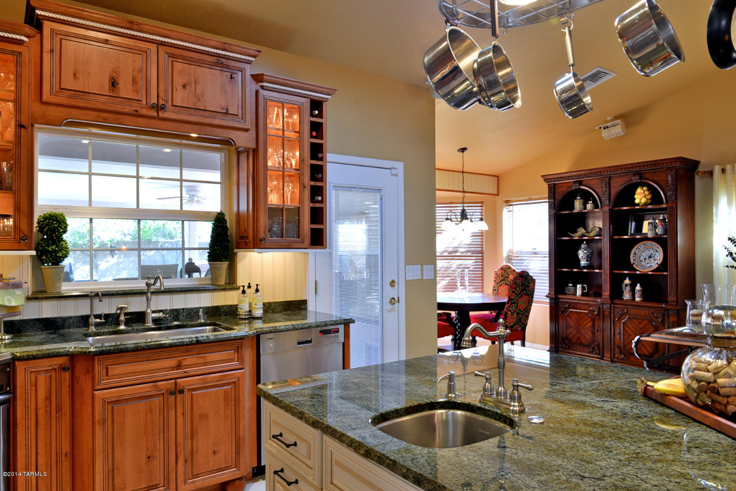 1548 W Sunridge Drive