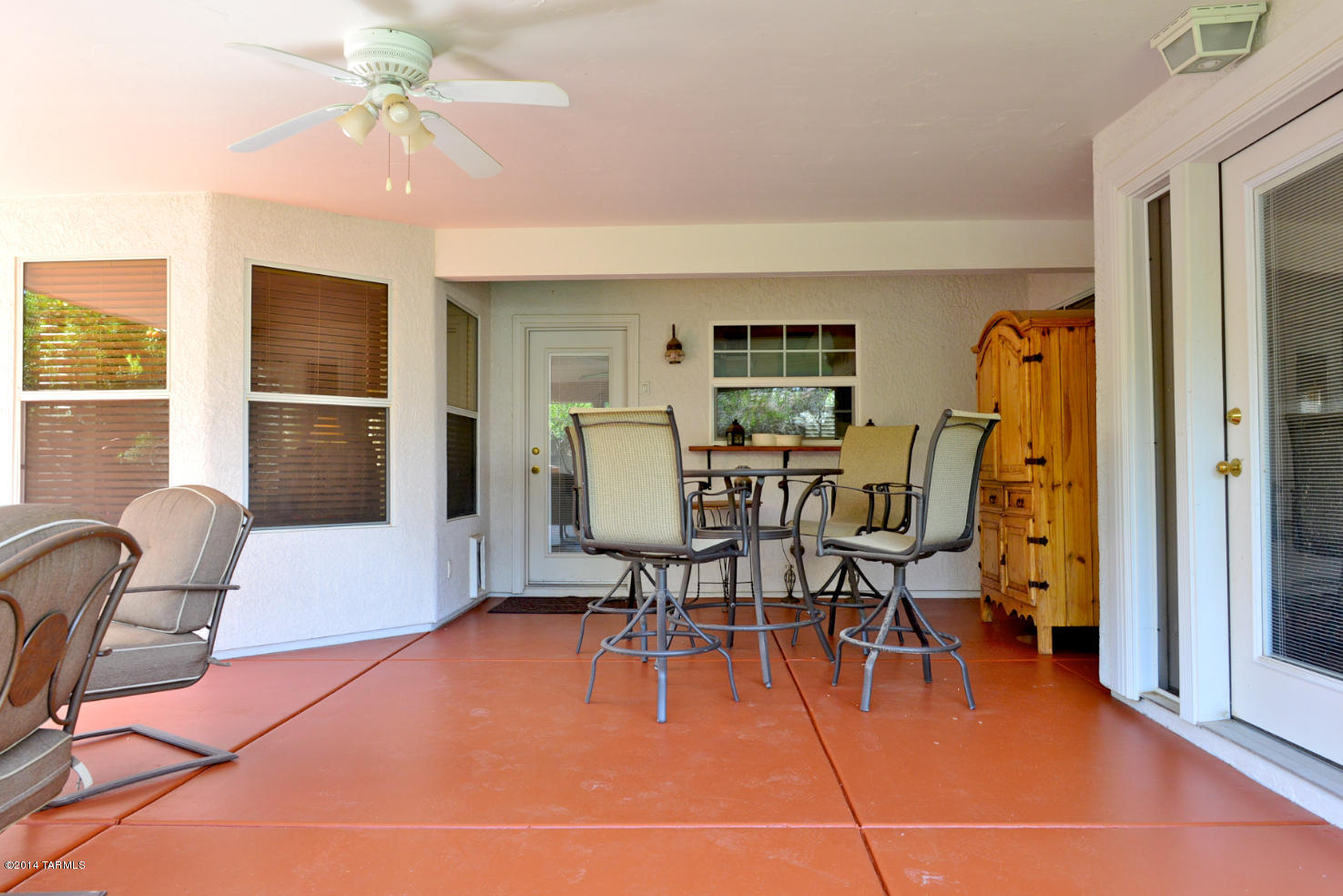 1548 W Sunridge Drive