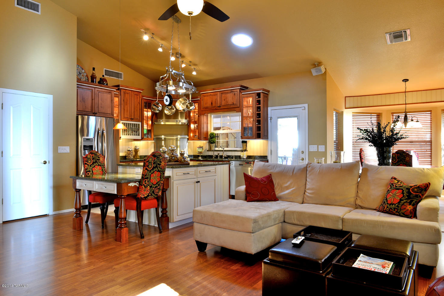 1548 W Sunridge Drive