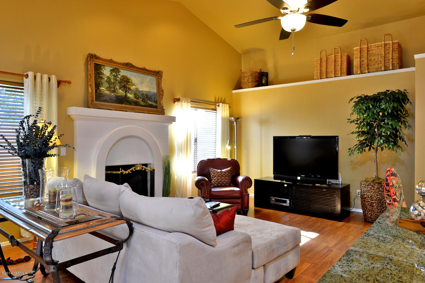 1548 W Sunridge Drive