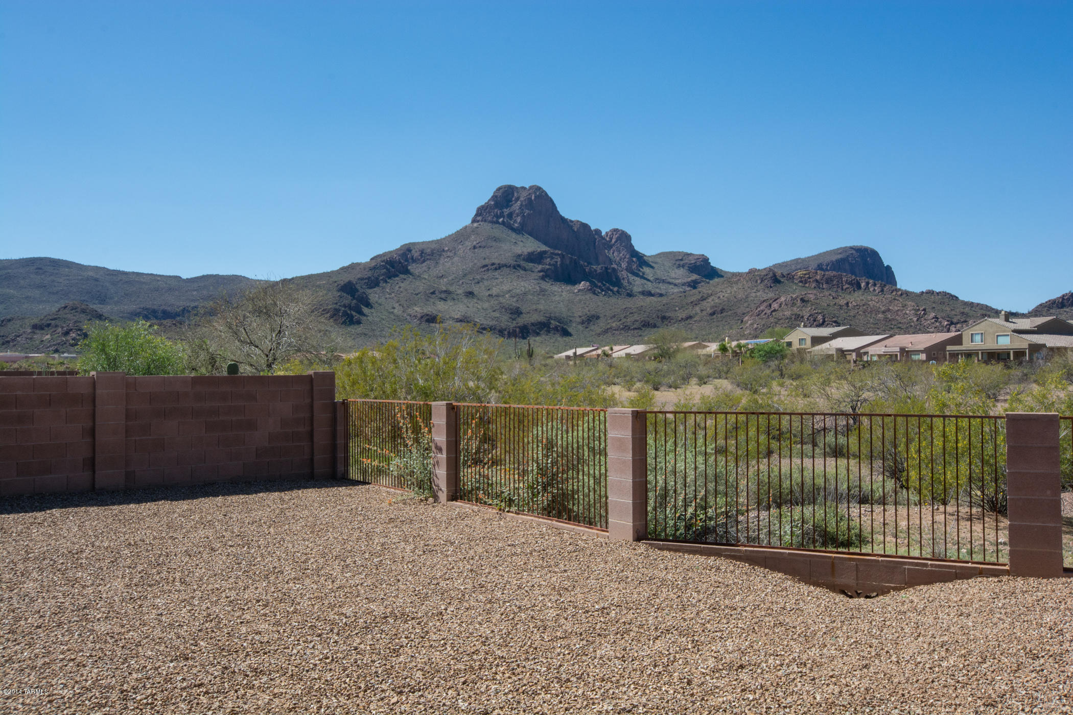 8523 N Shadow Wash Way